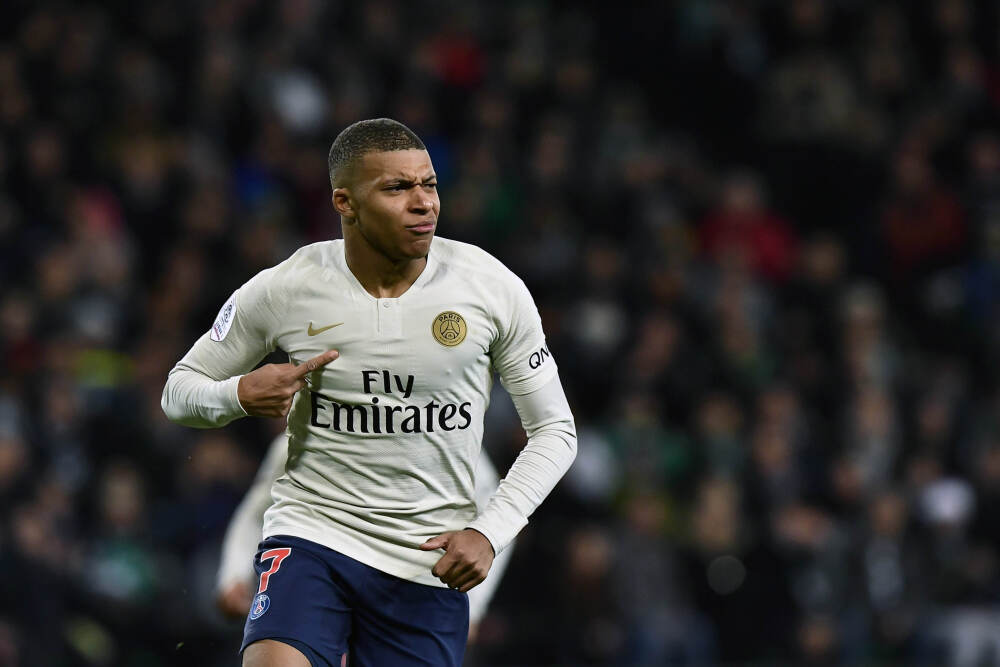 委内瑞拉总统马杜罗：加强国防体系以应对美国威胁